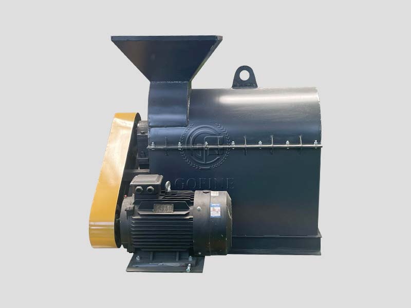 Semi-wet material crusher
